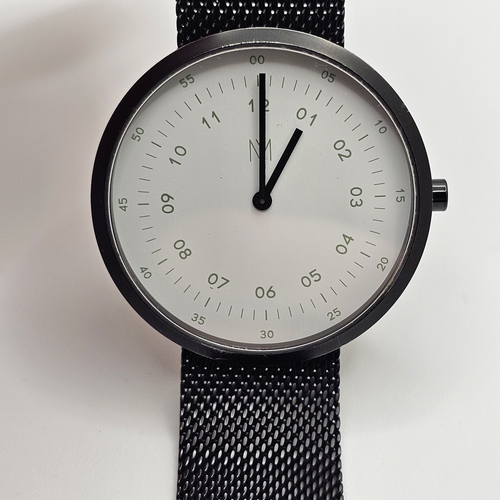 MAVEN 316L Quartz White Dial Round 2 Hands Watch Metal Band